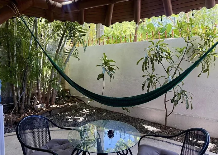 Hermoso A Unos Pasos De Playa La Ropa Zihuatanejo