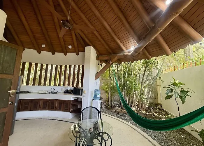 Holiday home Hermoso A Unos Pasos De Playa La Ropa Zihuatanejo